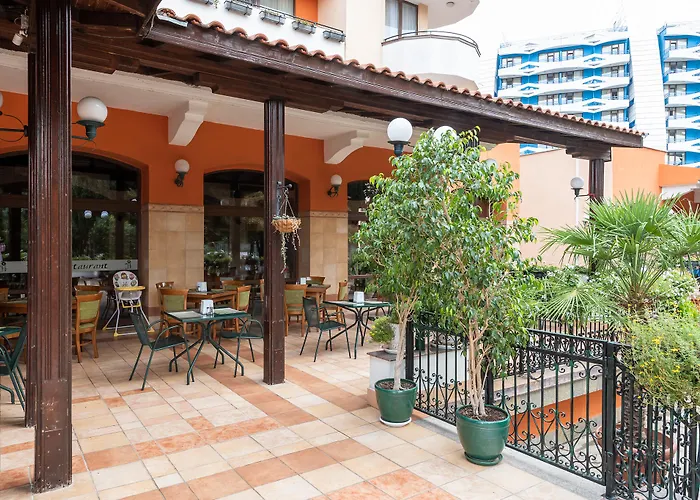 Отель Hrizantema 4*