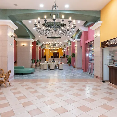 Ξενοδοχείο Hrizantema 4*