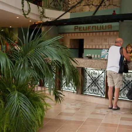 Hrizantema فندق ساني بيتش