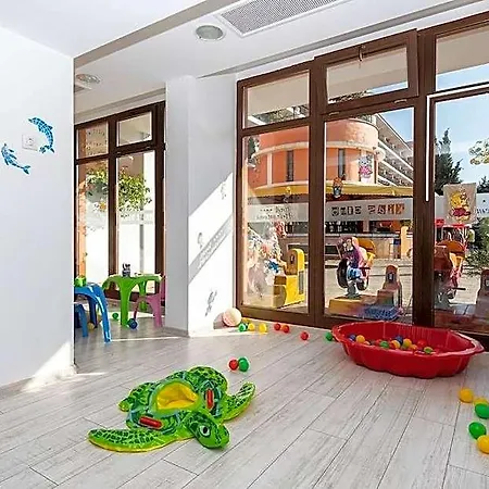 Hrizantema 4* סאני ביץ'