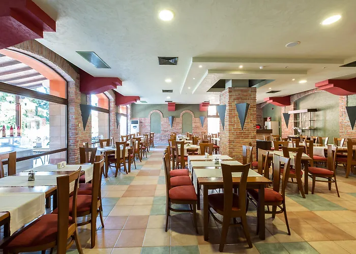 Hrizantema ホテル 4*