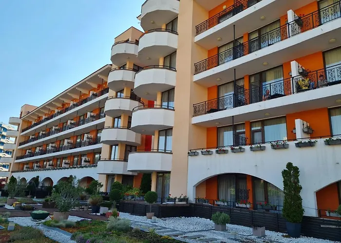 Hrizantema Hotell 4*