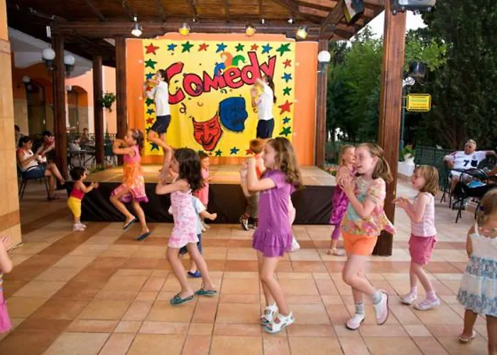 Hrizantema فندق 4*